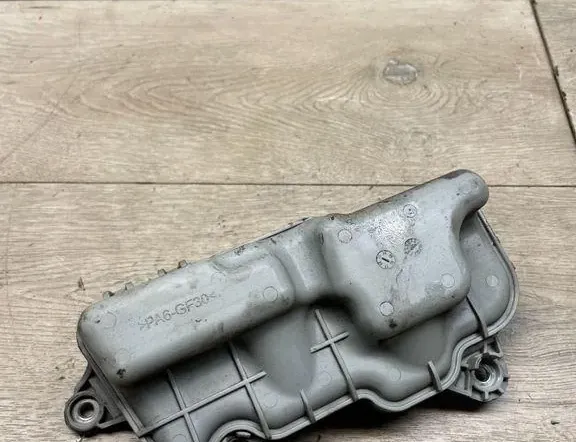 VOLVO V70 3 generation (2007-2020) Вакуумен резервоар 31339809 34996874