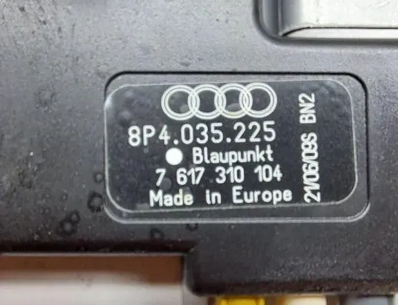 AUDI A3 8P (2003-2013) Антенен усилвател с капак на багажника 8P4035225,7617310104 34996366
