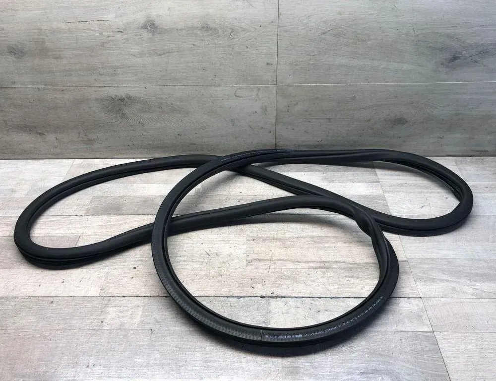 VOLKSWAGEN Golf 7 generation (2012-2024) Уплътнителна гума на задната врата (на купето) 34991675