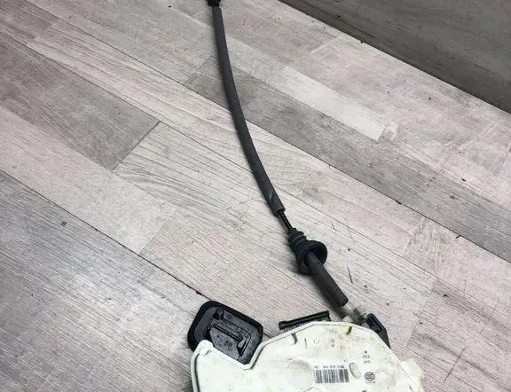 VOLKSWAGEN Golf 7 generation (2012-2024) Заключване на задната дясна врата 5K4839016Q 34981151