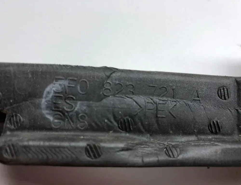 SEAT Leon 3 generation (2012-2020) Други части на двигателното отделение 5F0823721A 34990629