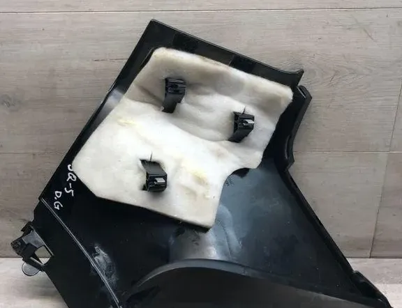 AUDI Q5 8R (2008-2017) Облицовка на дясната странична колона 8R0867246M 34995056