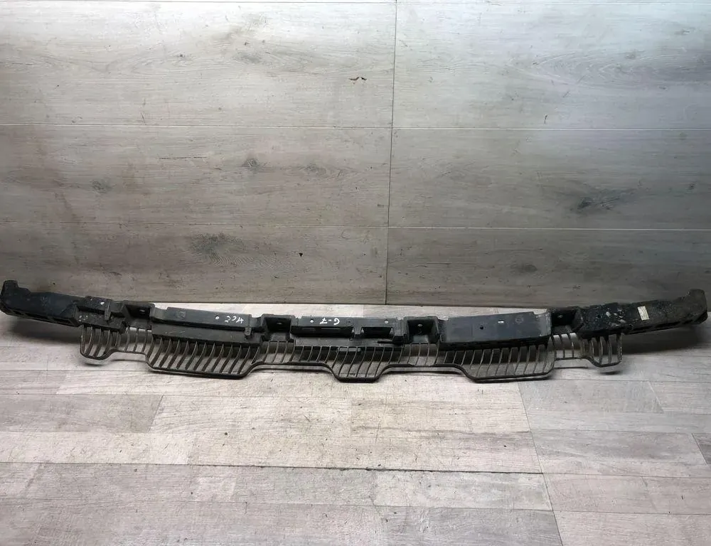 VOLKSWAGEN Golf 7 generation (2012-2024) Скоба за задна лява броня 5G6807863 34995069