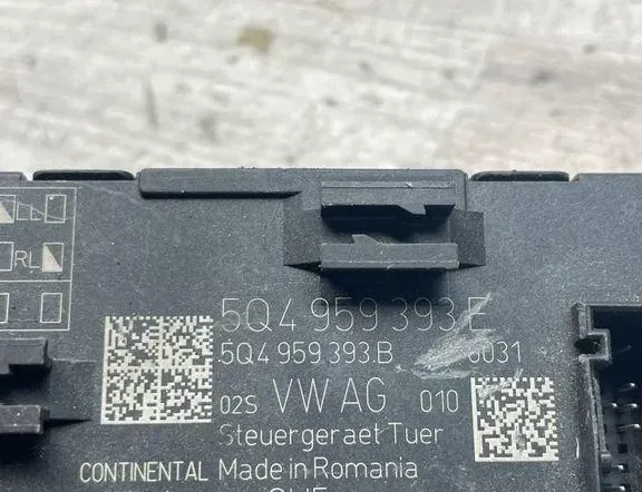 VOLKSWAGEN Golf 7 generation (2012-2024) Блок за управление на задна дясна врата 5Q4959393E 34980418