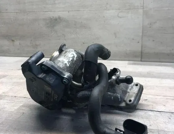 VOLKSWAGEN Golf 7 generation (2012-2024) Корпус на дросела 04L128063P 34995239