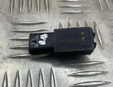 AUDI A4 B7/8E (2004-2008) Други части на двигателното отделение 5Q0906207 31832445