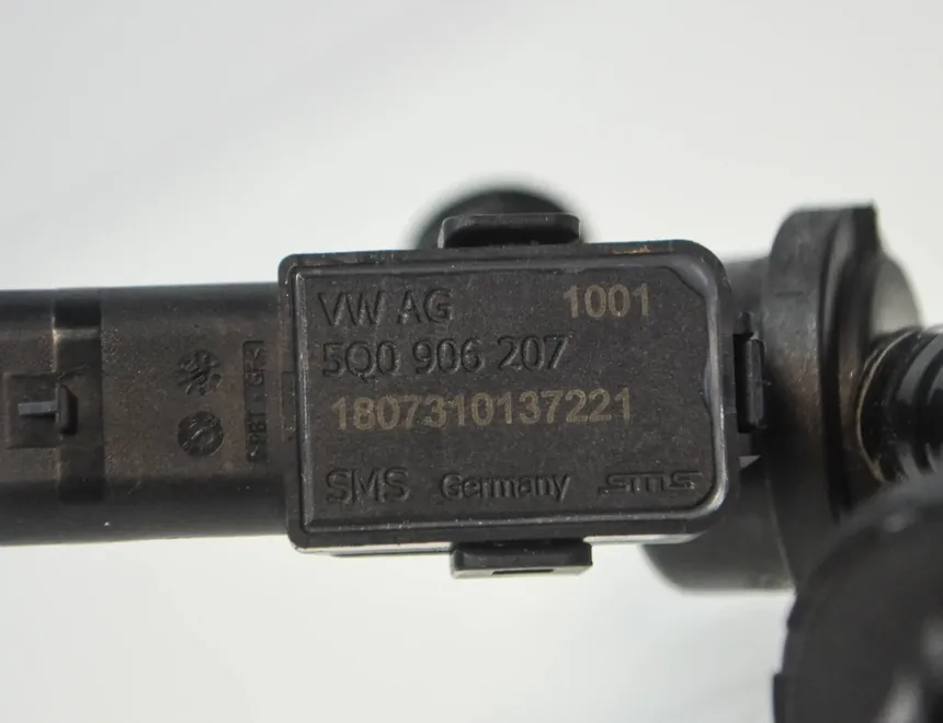 AUDI A4 B9/8W (2015-2024) Други тръби 8W2611931K,5Q0906207 10680060