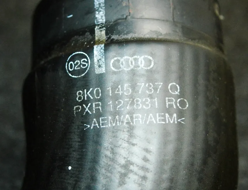 AUDI A4 B8/8K (2011-2016) Ляв маркуч на интеркулера 8K0145737Q 13849838