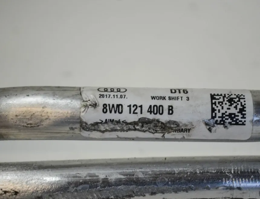 AUDI A4 B9/8W (2015-2024) Тръба за маркуч за охлаждаща течност 8W0122445C,8W0121400B 13849953