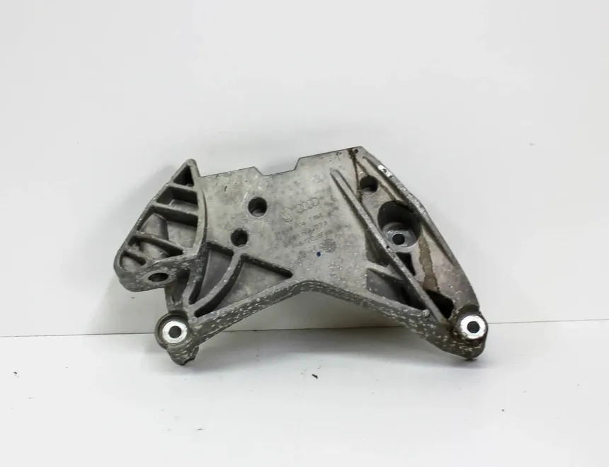 VOLKSWAGEN Golf 7 generation (2012-2024) Дясна скоба на двигателя 06K199207A 23518409