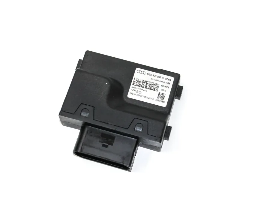 AUDI A4 B9/8W (2015-2024) Управление на горивната помпа 8W0906093 28486882