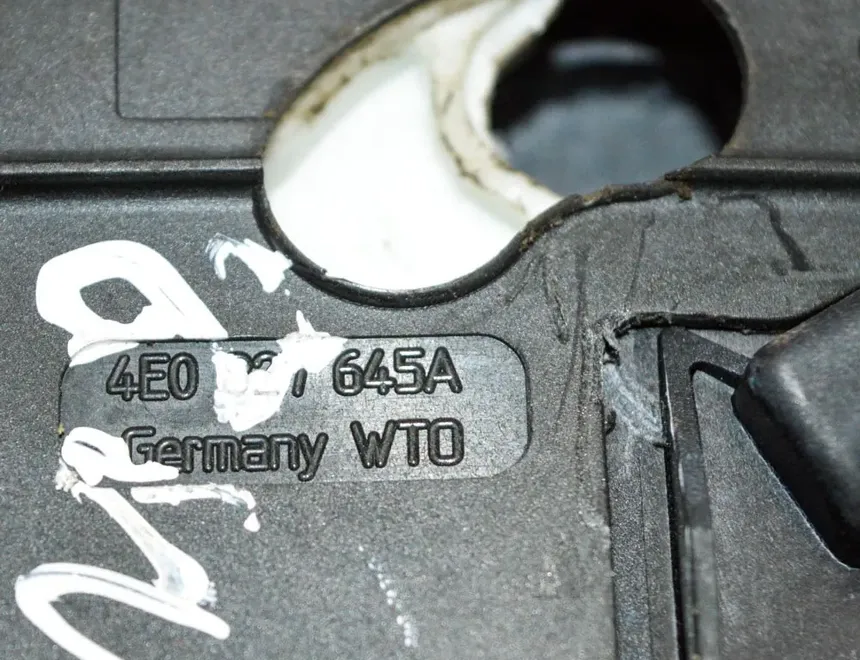 AUDI A5 8T (2007-2016) Заключване на багажника на задната врата 4E0827645A 3443209