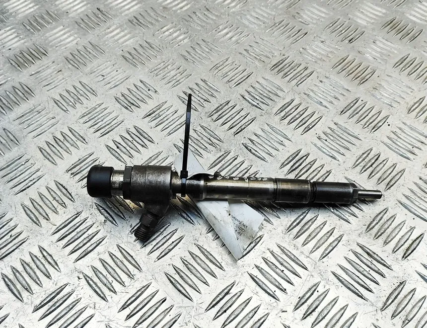 VOLKSWAGEN Jetta 6 generation (2010-2018) Горивен инжектор 03L130277B 33099201