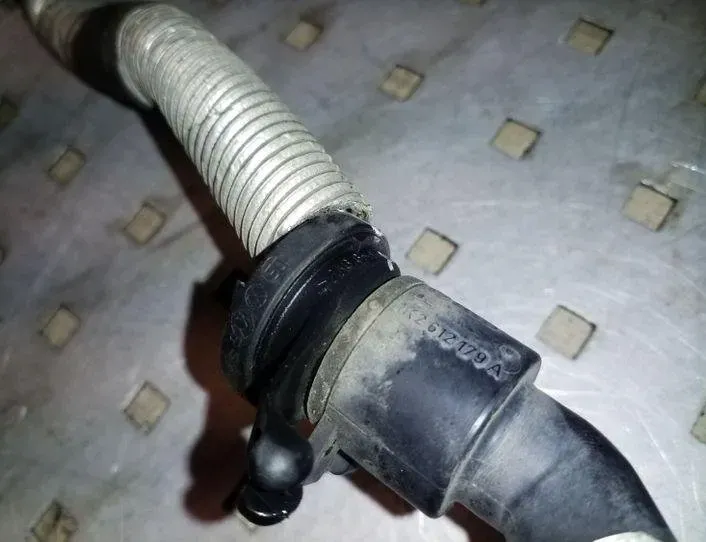 AUDI TT 8J (2006-2014) Вакуумна тръба 1K2612179A 26126016