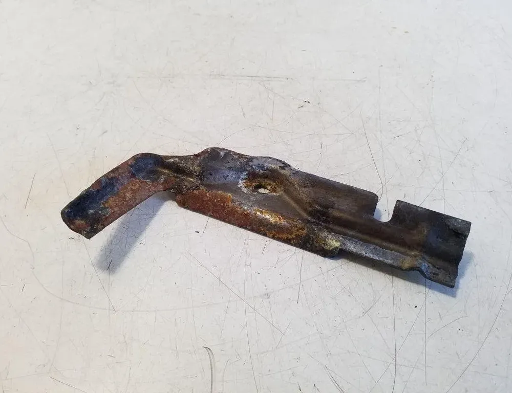 SKODA Octavia 3 generation (2013-2020) Държач за батерия 5Q0803219C 32183457