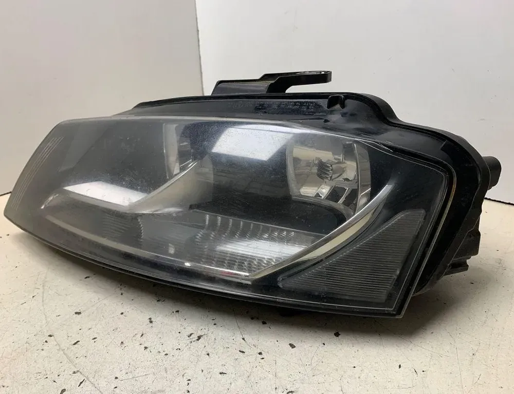 AUDI A3 8P (2003-2013) Преден ляв фар 00964801282379,8P0941003,1EJ00964801 34191126