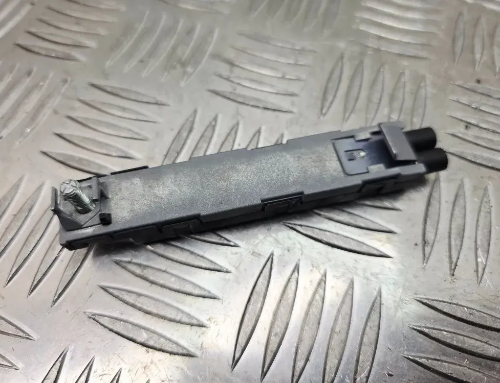 VOLKSWAGEN Golf 7 generation (2012-2024) Антенен усилвател с капак на багажника 5G6035577B 34747372