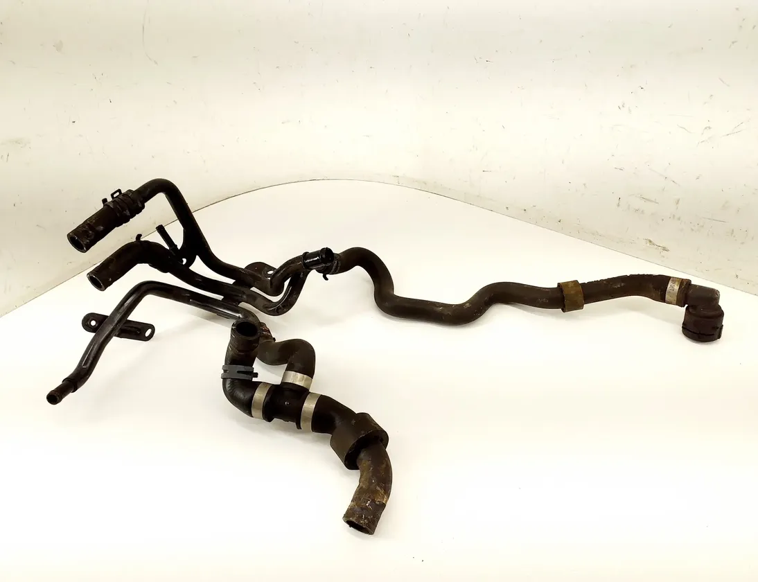 SKODA Octavia 3 generation (2013-2020) Тръба за маркуч за охлаждаща течност 5Q0122101BE,04L121064AD 22540704