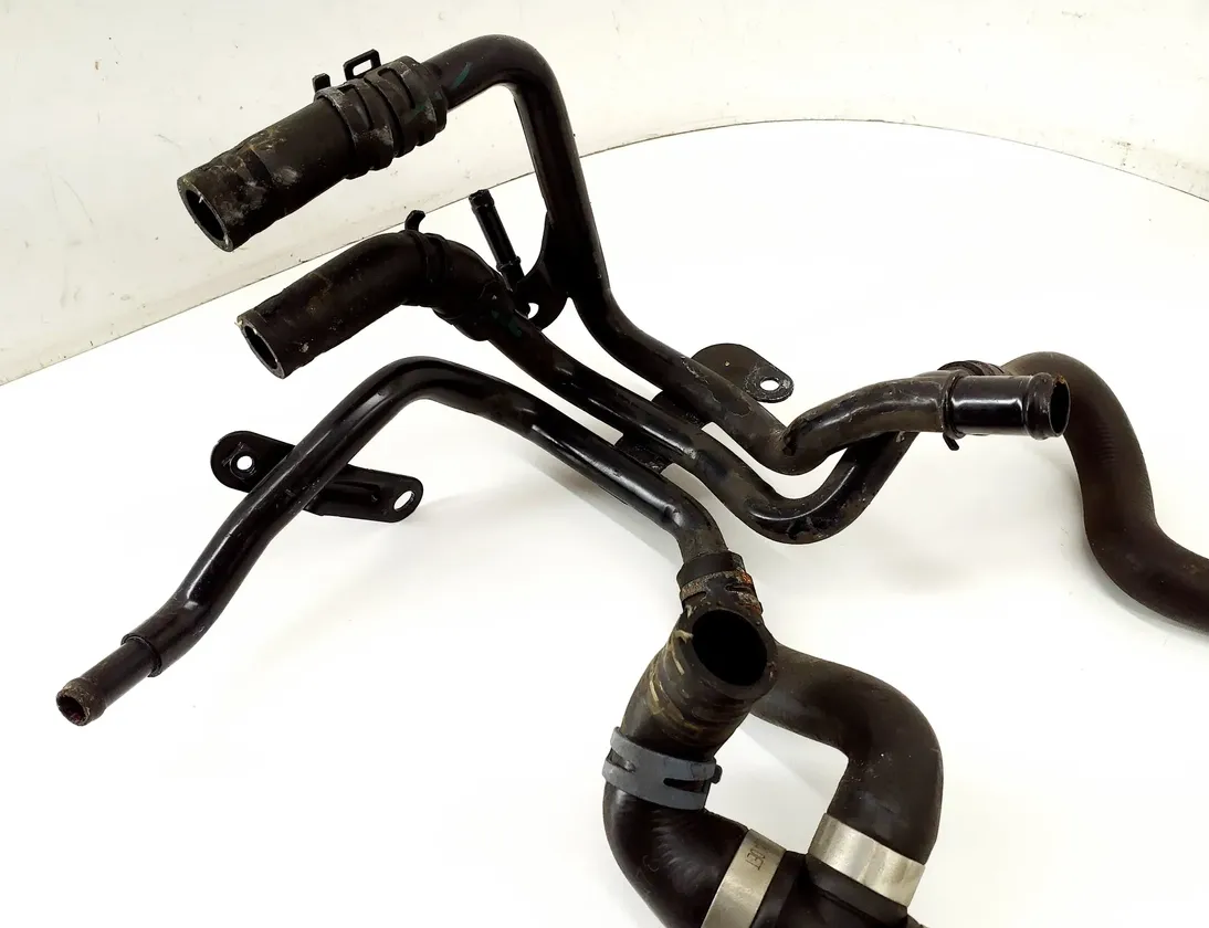 SKODA Octavia 3 generation (2013-2020) Тръба за маркуч за охлаждаща течност 5Q0122101BE,04L121064AD 22540704