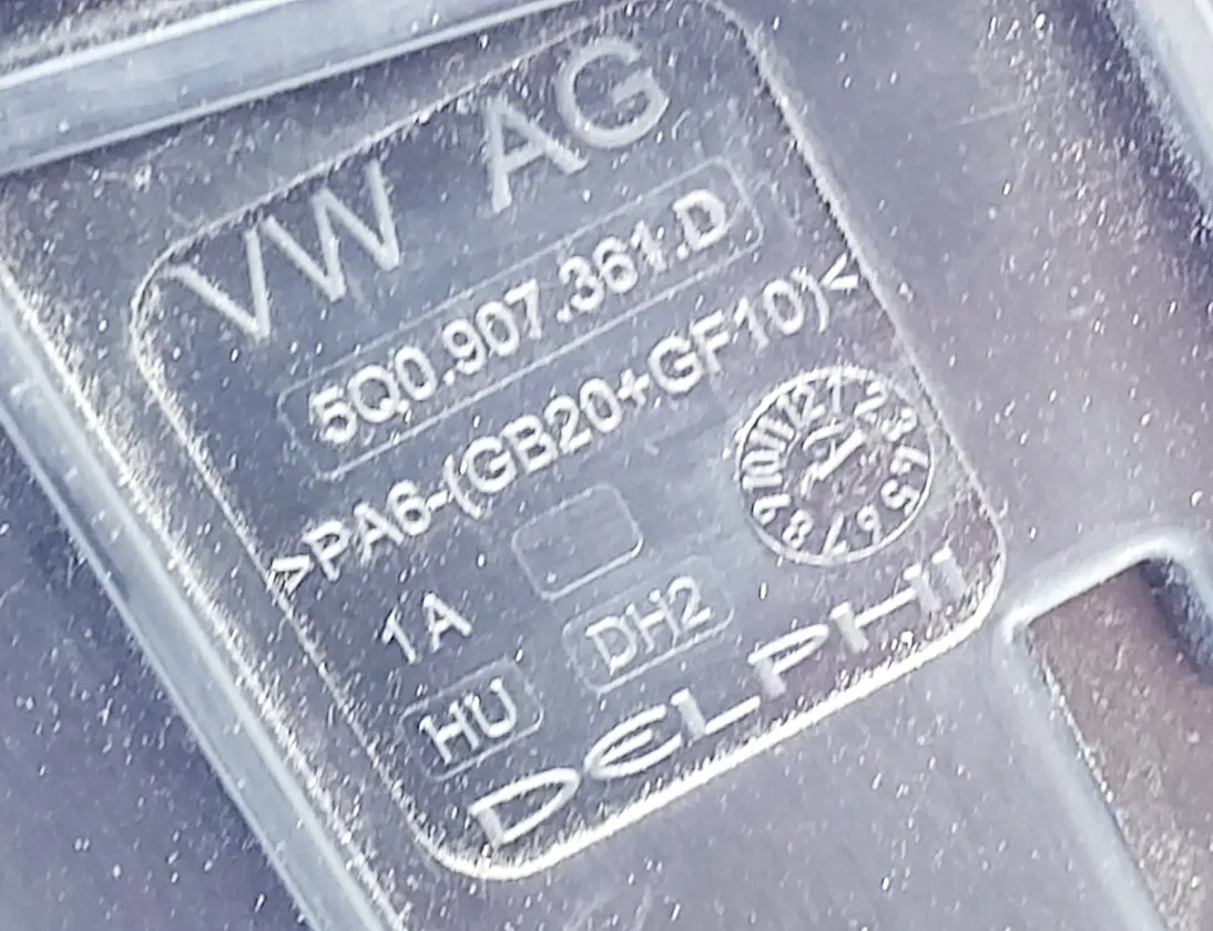 VOLKSWAGEN Passat B8 (2014-2023) Табло за бушони 5Q0907361D,5Q0937132B 33048354