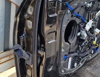 HYUNDAI Ioniq AE (2016-2023) Предна дясна врата 35104587