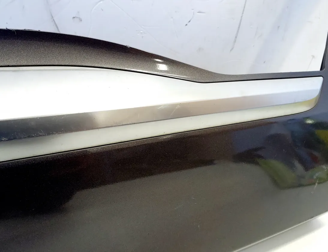 HYUNDAI Santa Fe TM (2018-2024) Долна лайсна на задна лява врата 87731-S1AC0 34990701