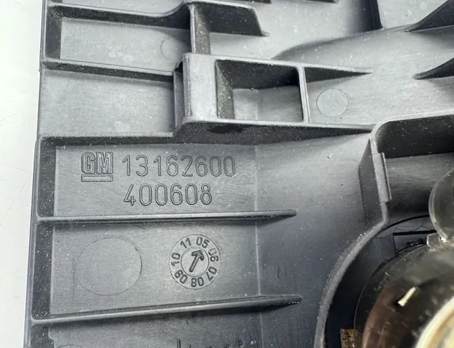 OPEL Zafira B (2005-2010) 12 V контакт 13162600 34997884