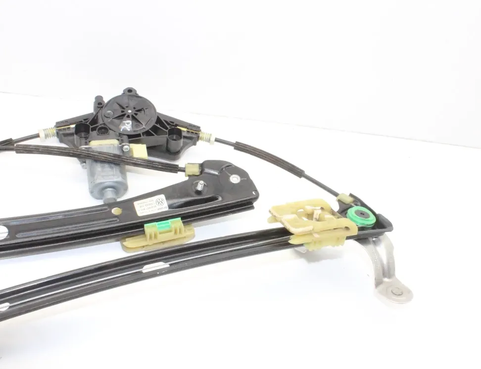 VOLKSWAGEN Golf 7 generation (2012-2024) Регулатор на прозореца на предната лява врата 5G4837461H 31973996