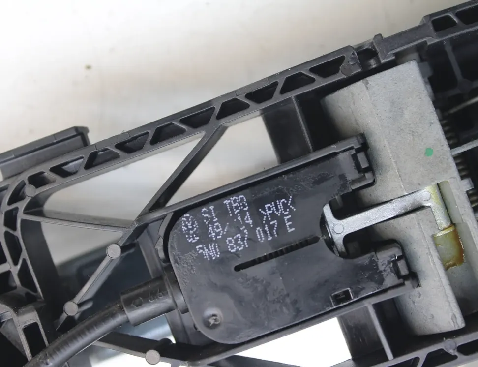 SKODA Yeti 1 generation (2009-2018) Външна дръжка на предна дясна врата 5N0837017E 34202228