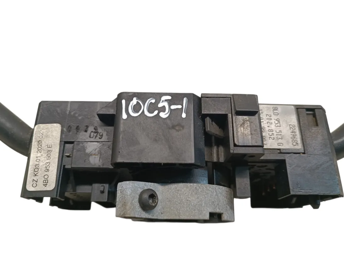 VOLKSWAGEN Beetle 2 generation (1998-2012) Превключвател на лоста на чистачките 8L0953513G 34997404