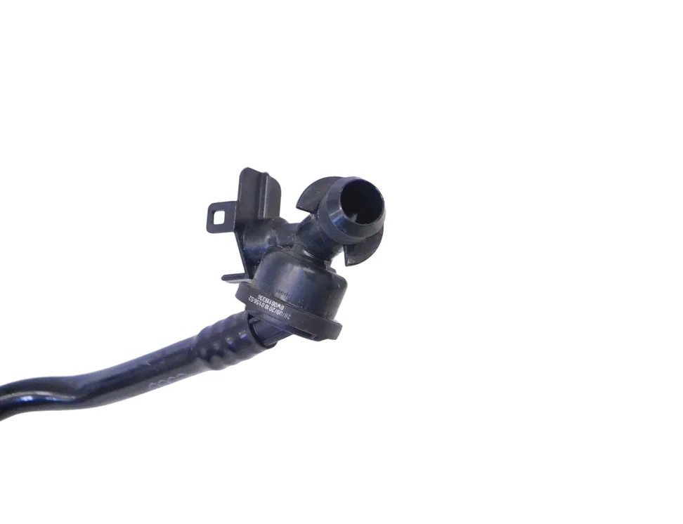 AUDI A4 B9/8W (2015-2024) Вакуумна тръба 8W2611931 15090793