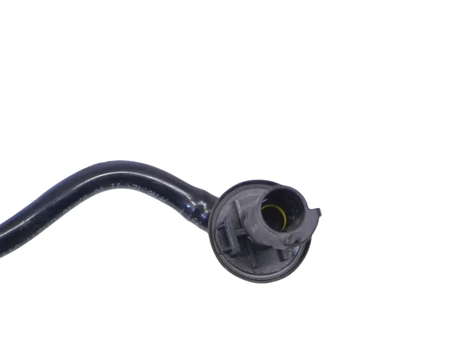 AUDI A4 B9/8W (2015-2024) Вакуумна тръба 8W2611931 15090793