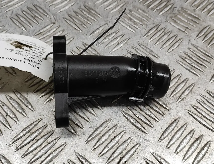 BMW 4 Series F32/F33/F36 (2013-2020) Фланец на охладителната система 8511205 28971435