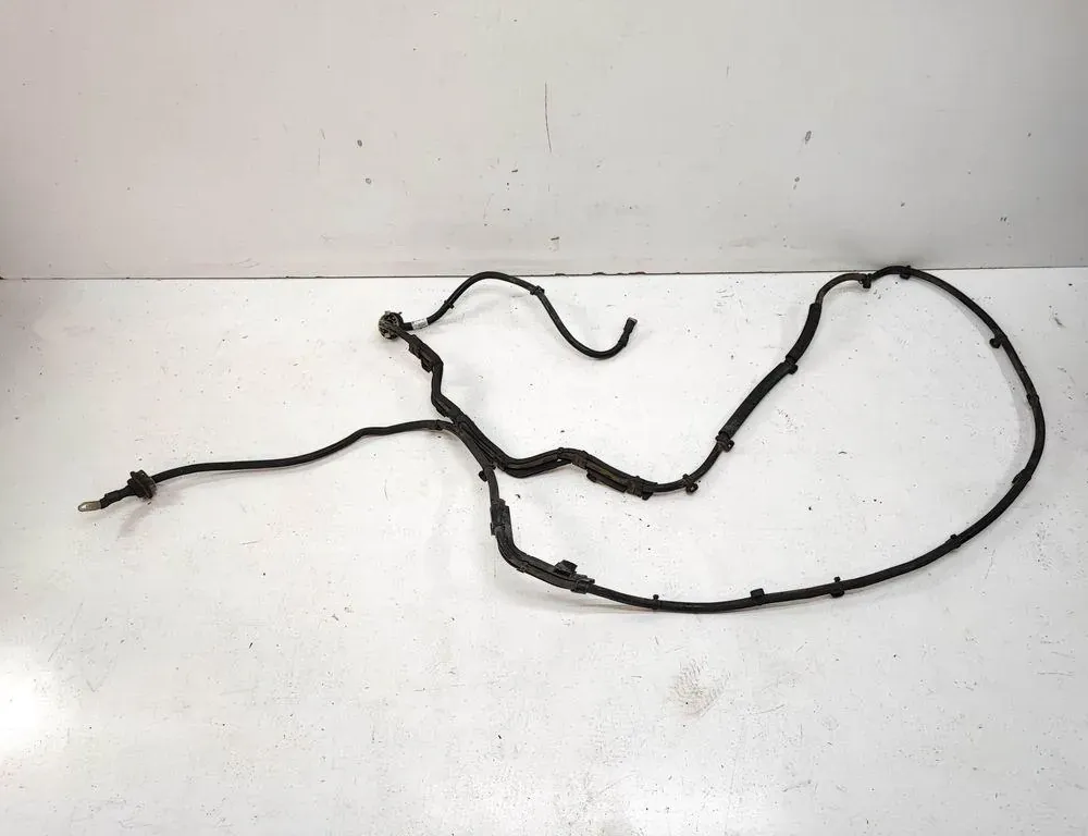 AUDI A4 B9/8W (2015-2024) Положителен кабел на батерията 8K1971225H 33681814