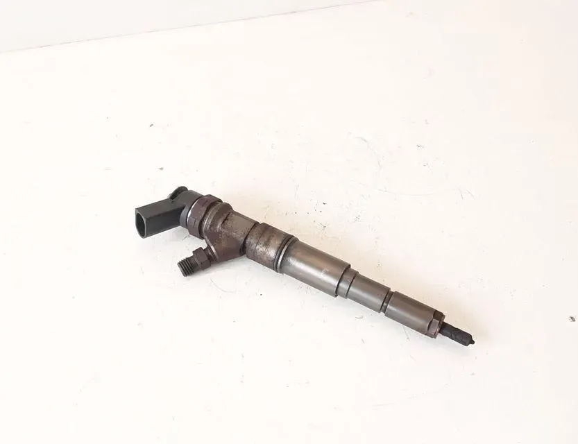 BMW 3 Series E90/E91/E92/E93 (2004-2013) Горивен инжектор 0445110209 33697853