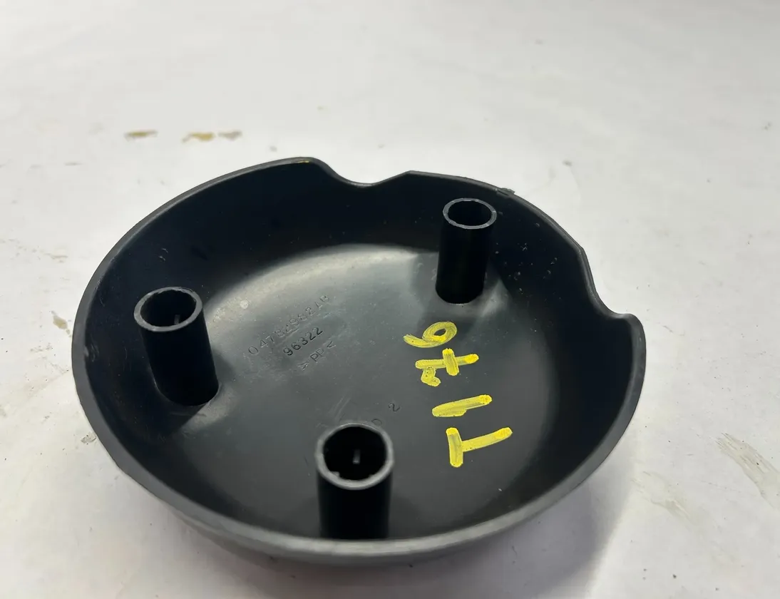 DODGE Challenger 3 generation (2008-2024) Други части на двигателното отделение 04782982AB 34989758