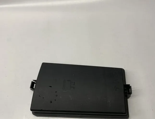 VOLKSWAGEN Jetta 7 generation (2018-2024) Капак на кутията с предпазители 5Q0937132B 15356853