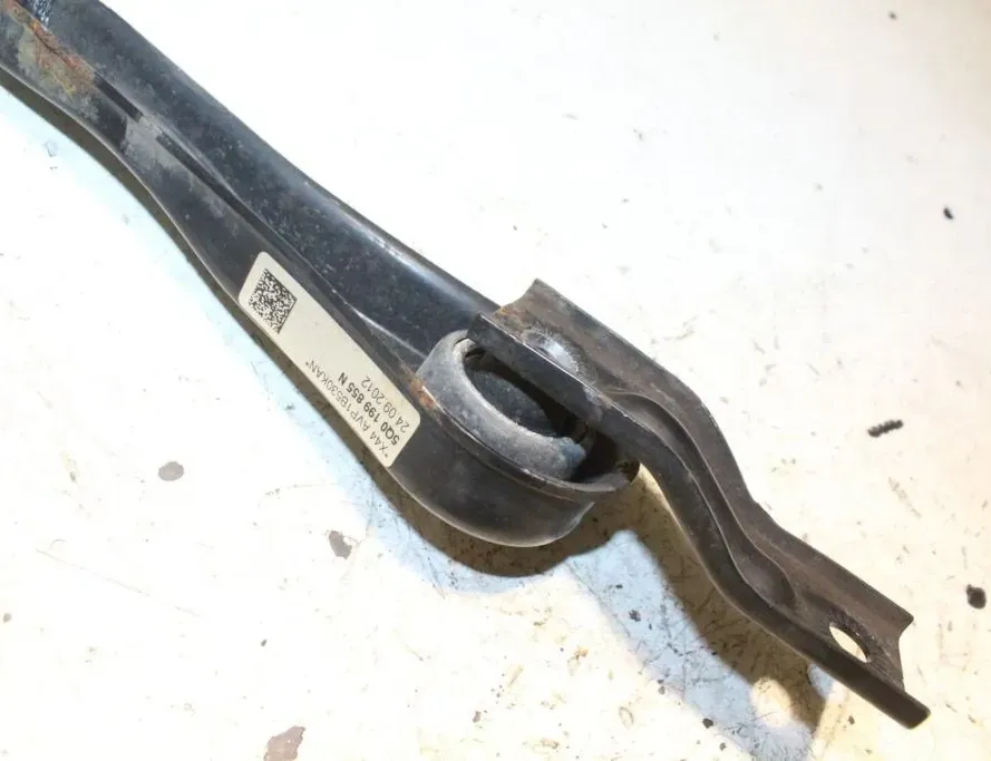 VOLKSWAGEN Golf 8 generation (2019-2023) Дясна скоба на двигателя 5Q0199855N 33295416