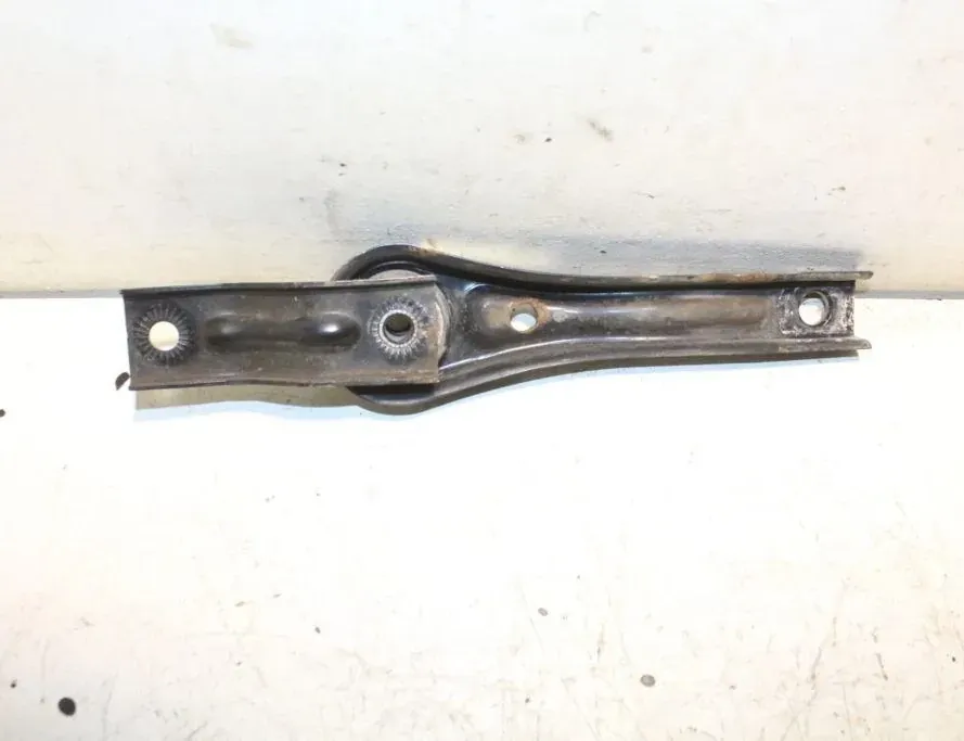 VOLKSWAGEN Golf 8 generation (2019-2023) Дясна скоба на двигателя 5Q0199855N 33295416