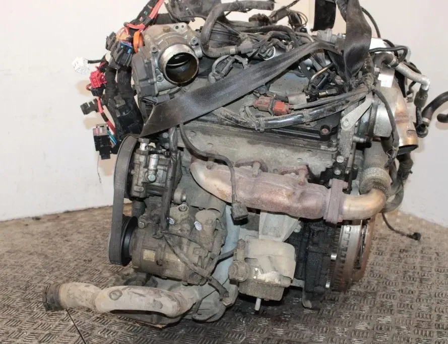 AUDI A6 C6/4F (2004-2011) Двигател BPP 33300832