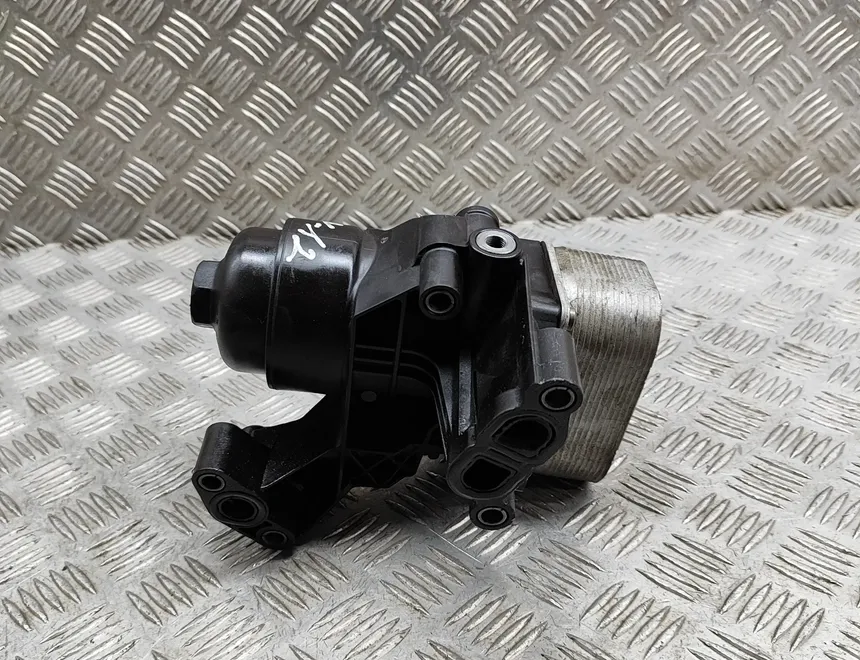 VOLKSWAGEN Golf 7 generation (2012-2024) Корпус на масления филтър 03N117021,03N115389B 24775565