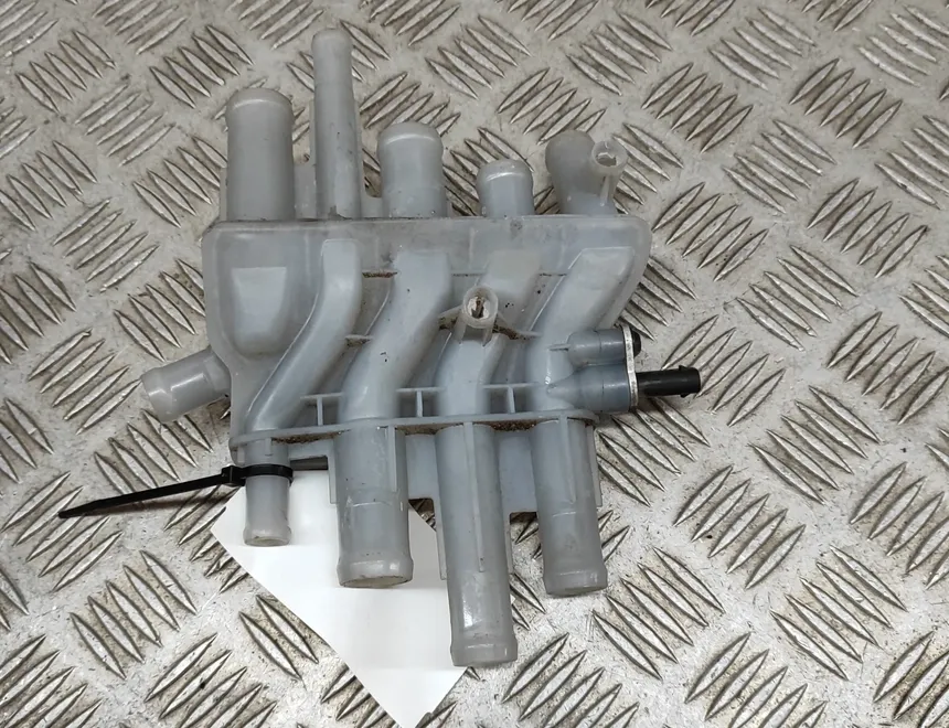 PORSCHE Taycan 1 generation (2019-2023) Фланец на охладителната система 9J1.121.187.D,9J1121187D 25128400