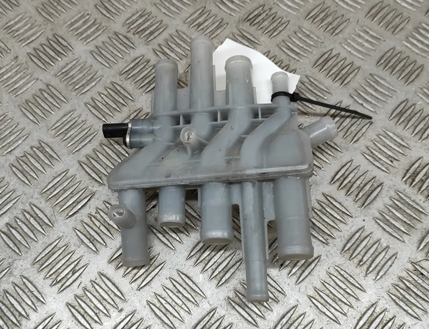 PORSCHE Taycan 1 generation (2019-2023) Фланец на охладителната система 9J1.121.187.D,9J1121187D 25128400