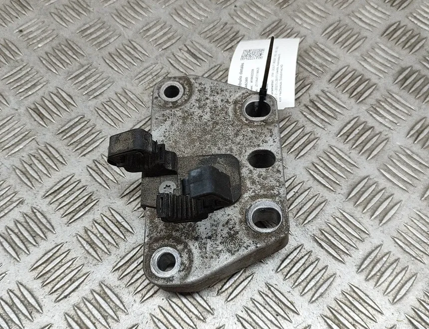 VOLKSWAGEN Golf 7 generation (2012-2024) Дясна скоба на двигателя 5QE199588B 25846380