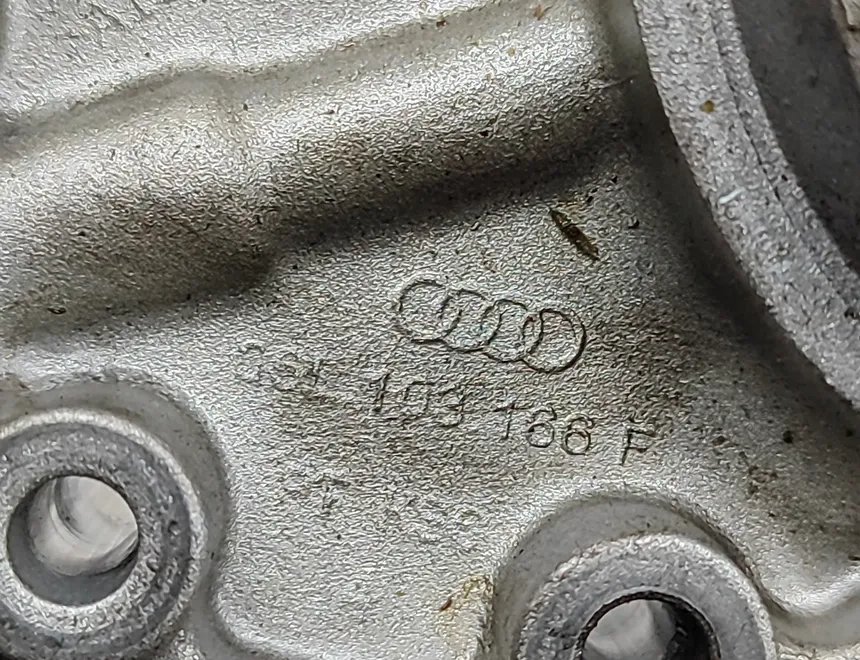 VOLKSWAGEN Golf R 7 generation (2013-2019) Други части на двигателното отделение 06L103166F 31046341