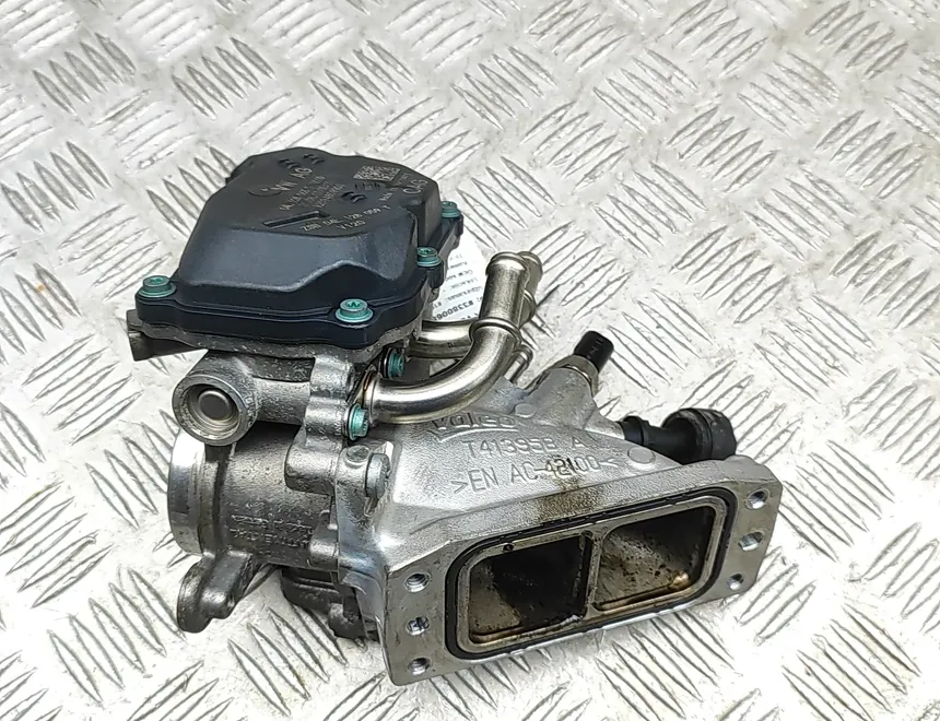 AUDI A5 F5 (2016-2024) Корпус на дросела 04L128059T,04L128063T,A2C94859900,04L128637E 33800680