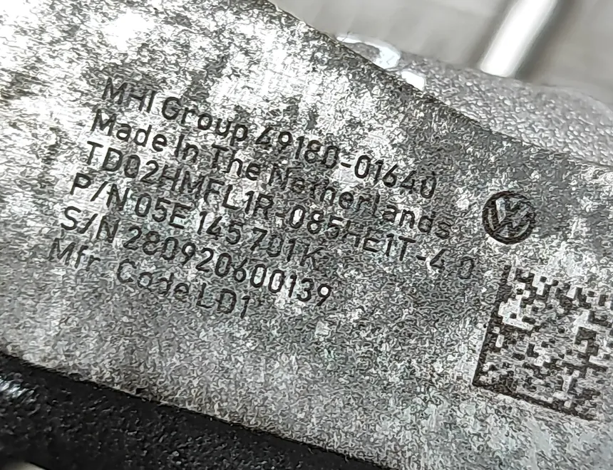 VOLKSWAGEN Golf 8 generation (2019-2023) Турбокомпресор 05E145701K,49180-01640 33806910
