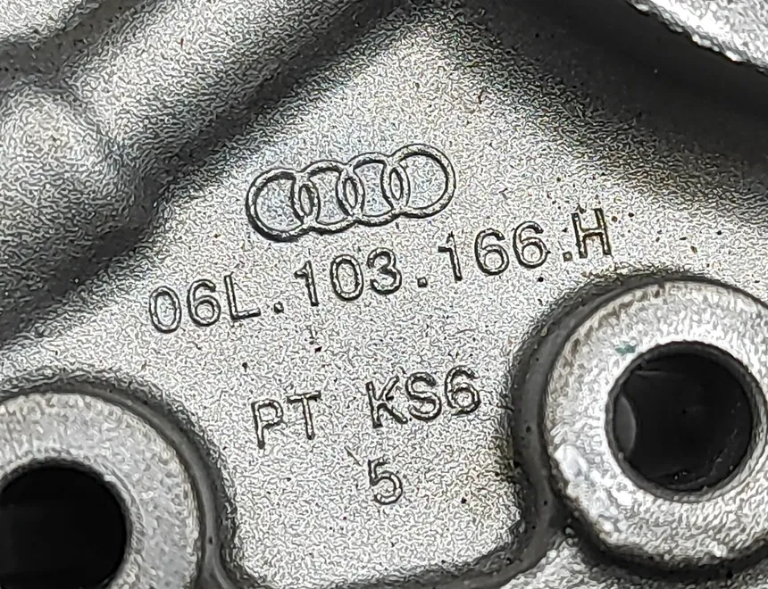 AUDI TT 8S (2014-2024) Държач на разпределителна ролка 06L103166H 34128451