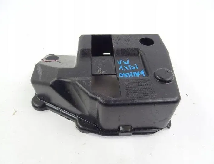 AUDI A3 8V (2012-2020) Други части на двигателното отделение 04E103729 26050359