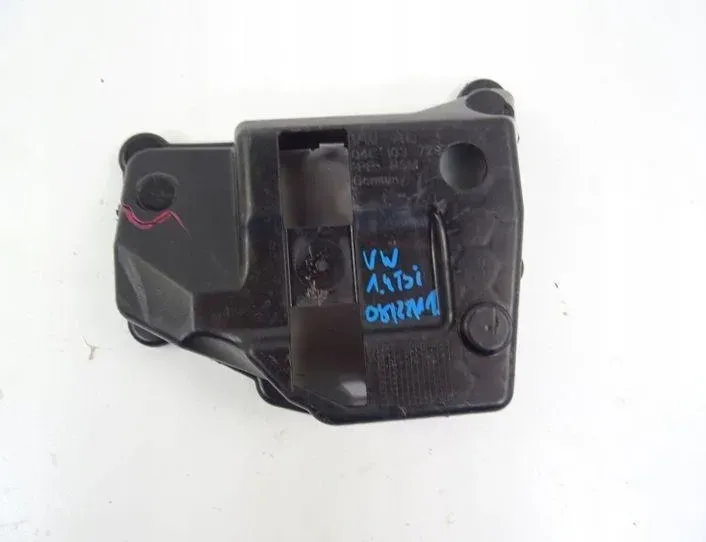 AUDI A3 8V (2012-2020) Други части на двигателното отделение 04E103729 26050359